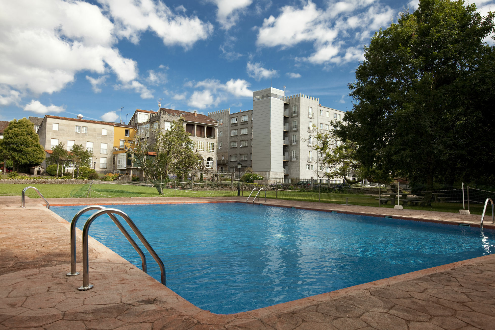 Termas De Cuntis - Hotel Castro Do Balneario Exterior foto